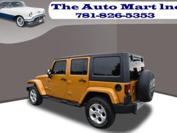 2014 Jeep Wrangler Unlimited 4WD 4dr Sahara Sport Utility full
