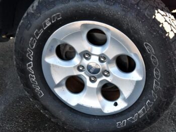 2014 Jeep Wrangler Unlimited 4WD 4dr Sahara Sport Utility full