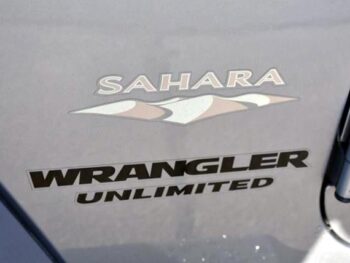 2014 Jeep Wrangler Unlimited 4WD 4dr Sahara Sport Utility full