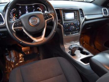 2014 Jeep Grand Cherokee 4WD 4dr Laredo Sport Utility full