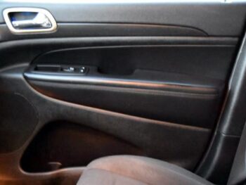 2014 Jeep Grand Cherokee 4WD 4dr Laredo Sport Utility full