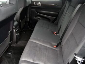 2013 Jeep Grand Cherokee 4WD 4dr Laredo Sport Utility full