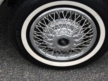 1985 Buick Riviera 2dr Coupe full