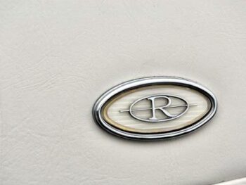 1985 Buick Riviera 2dr Coupe full