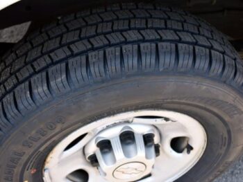 2014 Chevrolet Express Cargo Van RWD 2500 135″ Full-size Cargo Van full