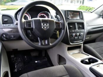 2013 Dodge Caravan 4dr Wgn SXT full