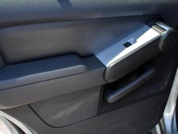 2006 Mercury Mountaineer 4dr Luxury AWD Sport Utility full