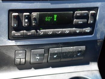 2006 Mercury Mountaineer 4dr Luxury AWD Sport Utility full