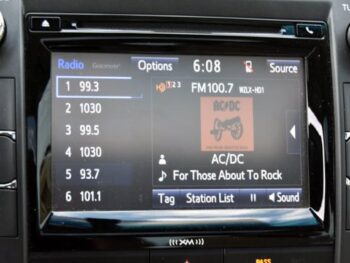 2017 Toyota Camry XLE Automatic (GS) 4dr Car full