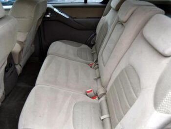 2011 Nissan Pathfinder 4WD 4dr V6 LE Sport Utility full